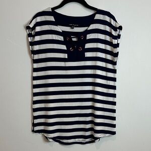 Cable & Gauge Navy and White Striped Cap Sleeve Top w/Red Grommets Size Medium